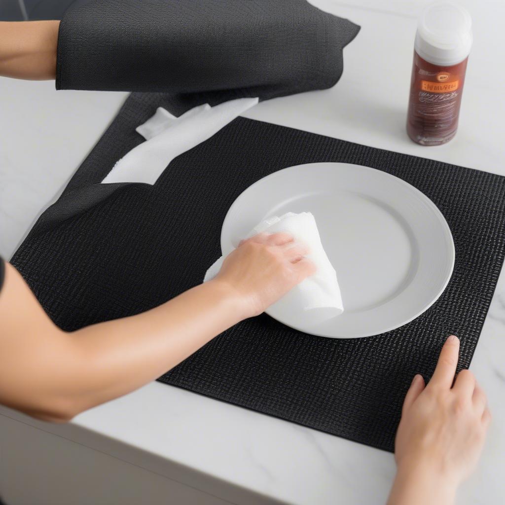 Cleaning Basket Weave Vinyl Placemats