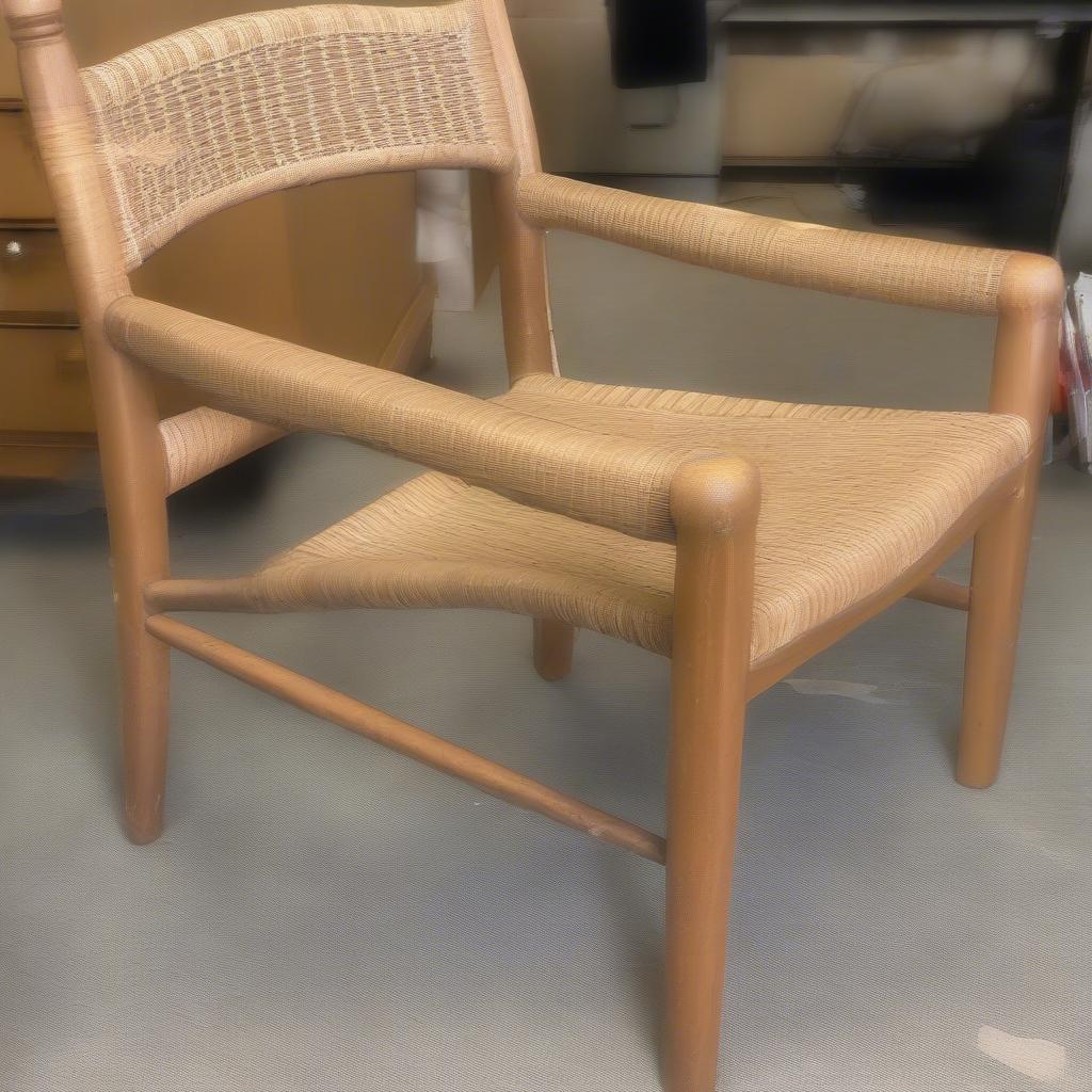 Before and after photos of a damaged chair undergoing weaving repair